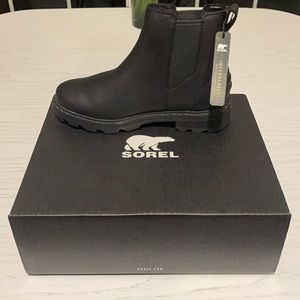 Women’s Sorel waterproof boot NWT.
